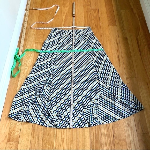 DKNY Skirt Maxi Multi Colored Geometric Pattern & Two Front Slits (~M, 31") - Picture 6 of 7